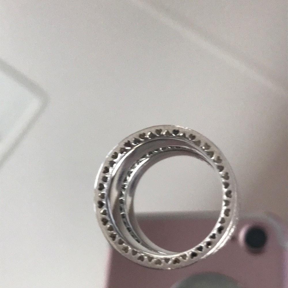 Pandora ring band size 7